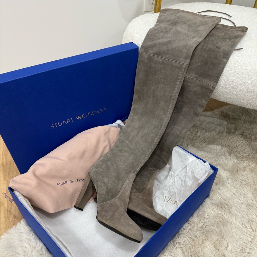 Stuart Weitzman Highland grey suede boots- size 9